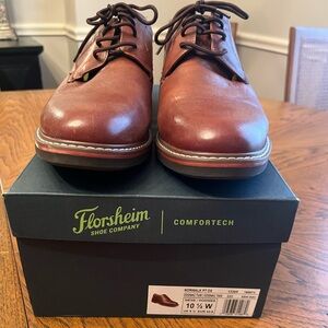 Men’s Florsheim oxfords
10 1/2 wide 
Excellent condition, cognac
